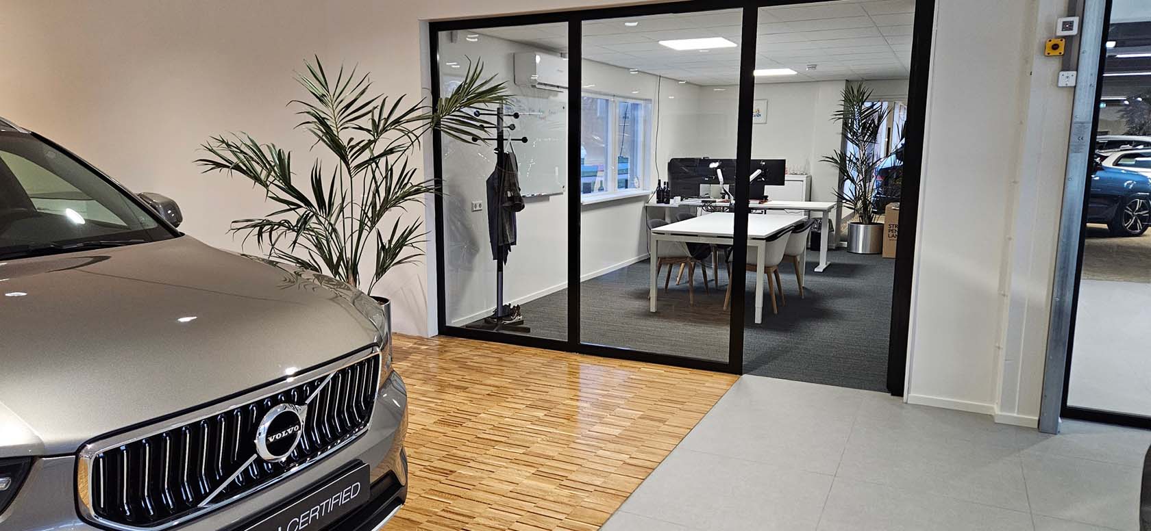 Volvo autodealer